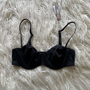 Skims Smoothing Intimates Strapless Bra Onyx Size 34A